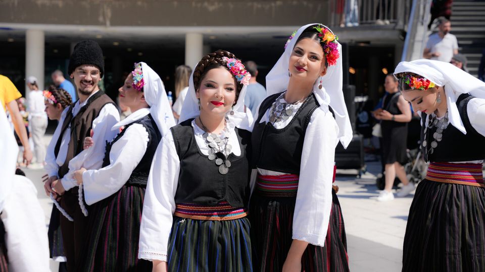 Serbian Folk Dance — photo 1