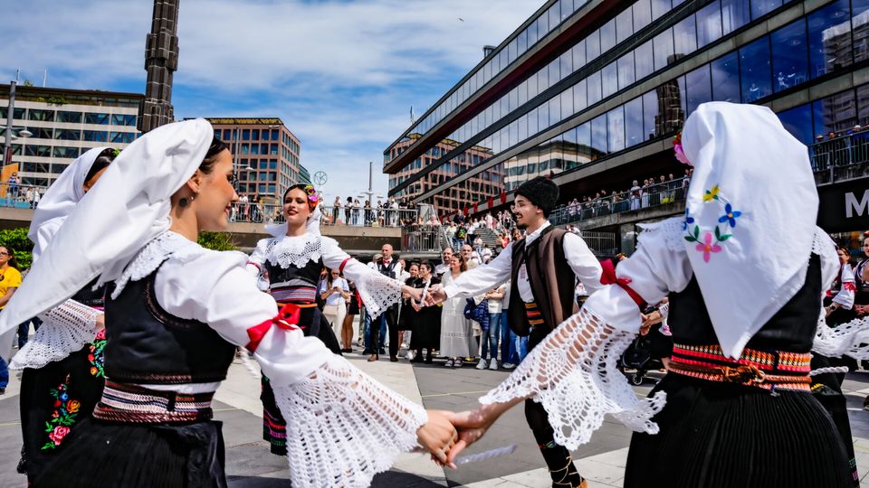 Serbian Folk Dance — photo 130