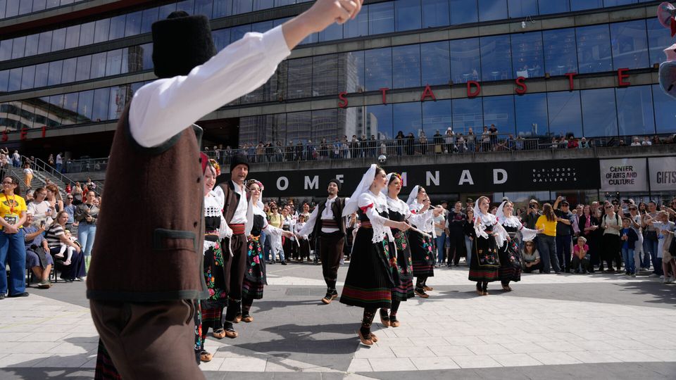Serbian Folk Dance — photo 156