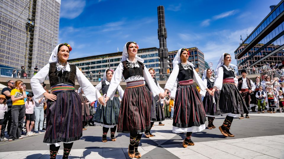 Serbian Folk Dance — photo 25