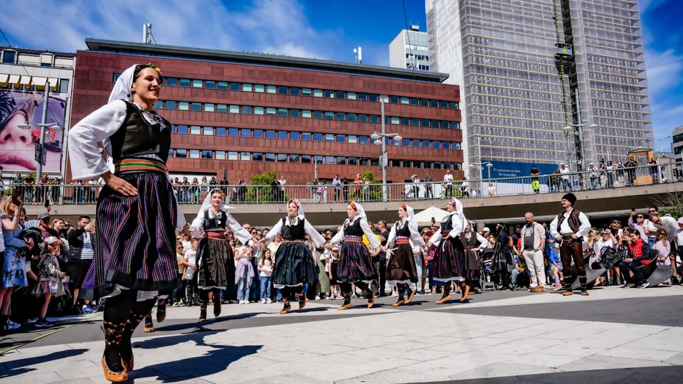 Serbian Folk Dance — photo 27