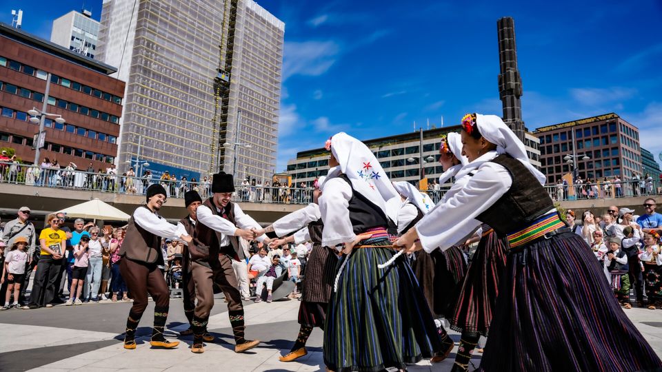 Serbian Folk Dance — photo 35