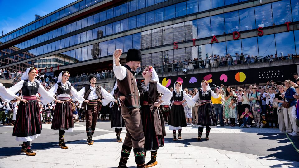 Serbian Folk Dance — photo 44