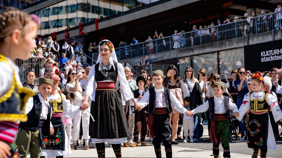 Serbian Folk Dance — photo 47