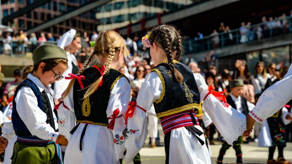 Serbian Folk Dance — photo 49
