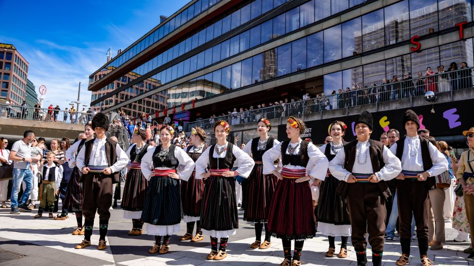 Serbian Folk Dance — photo 57